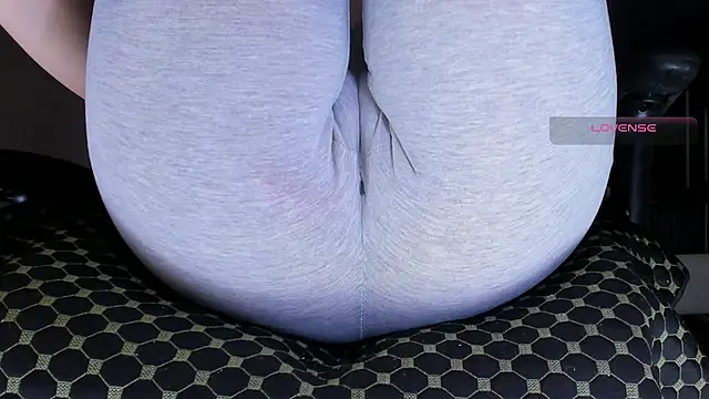 Cameltoe_squirt_inPants webcam