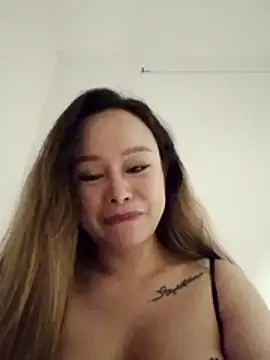 Christine-le1 webcam