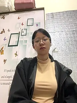 Webcam Model (meomeo2k6)  is live.Free join now!