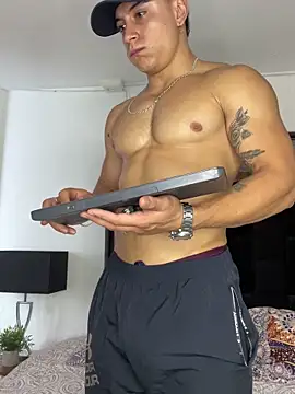 mr_muscle (M young) - CUM SHOW