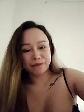 Christine-le1 webcam