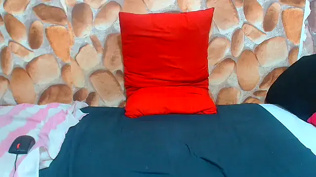 AfricanBigAssxx98 webcam