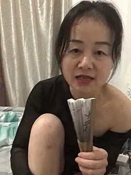 美女yunyun52012在线直播