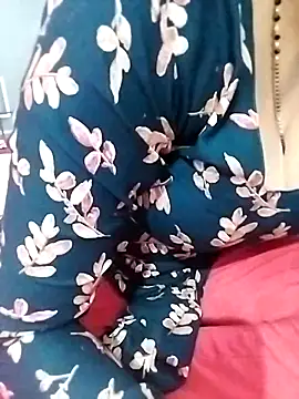 Shivangi-Sinha webcam