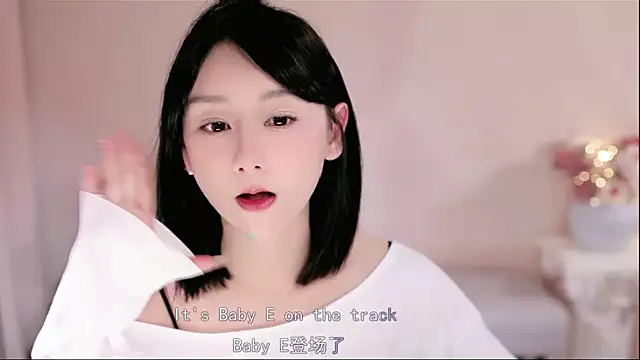 美女IamMeow-在线直播