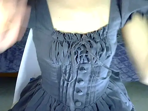 chichi_86 (F young) - help me squirt 💦 💦