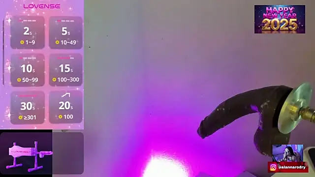 Alanna-sloppy webcam