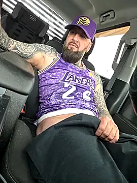 Beardedtattood webcam