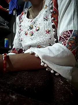 LOVELYKAJALBHABHI webcam