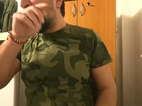 tarkan1 (Ask my age) - flash dick