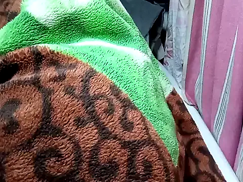 expresshorse (Ask my age) - Happy new year to Big Milky CUM