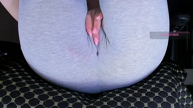 Cameltoe_squirt_inPants webcam