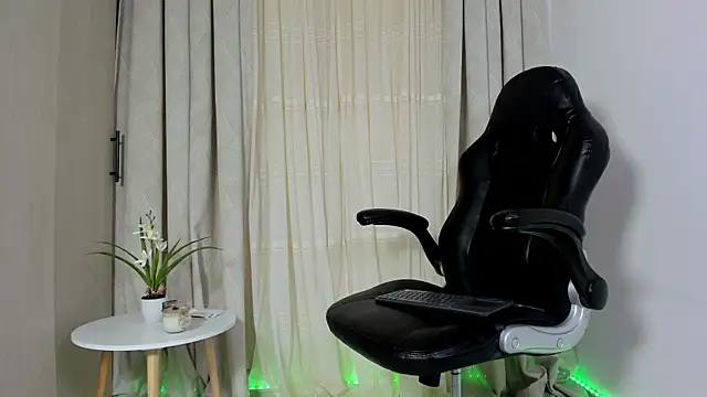 Biscuit_oliva webcam