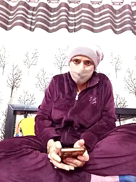 Webcam Model (Gullapi) is live