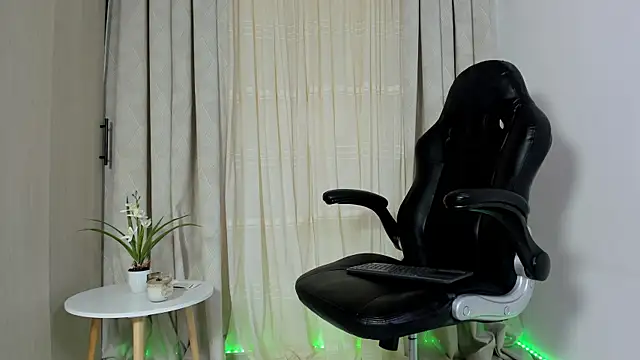 Biscuit_oliva webcam