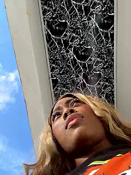 lilybaudinx96 (F young) - take my squirt in a glass