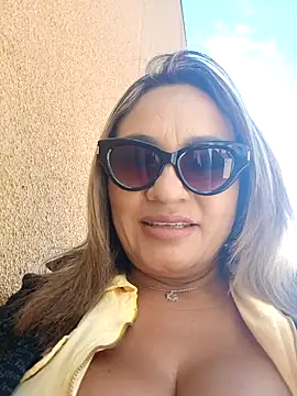 afroditecash (F milf) - Wet my pussy dildo-mouth 🔥