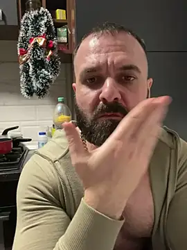 damonsalvatore2 (Ask my age) - Cum in public chat