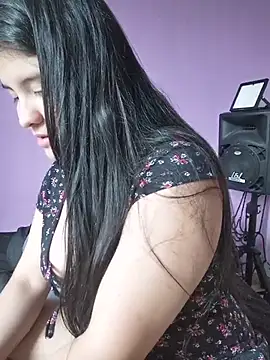 lilpervertgirl webcam