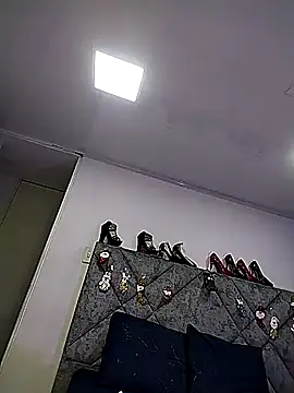 shantey_laurent - Shantey_Laurent's free webcam - UK Sex Cams