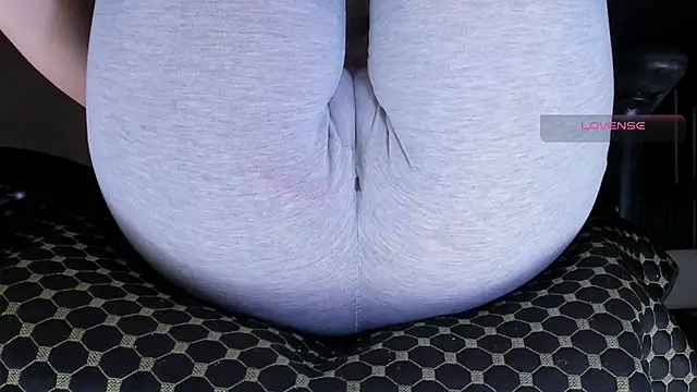 Cameltoe_squirt_inPants webcam