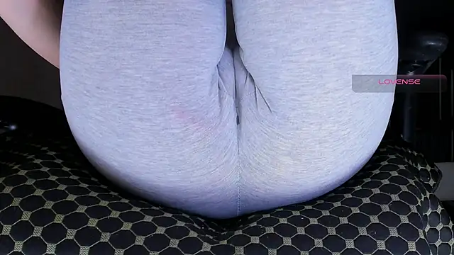 Cameltoe_squirt_inPants webcam