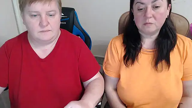 Bertie_Adeline webcam