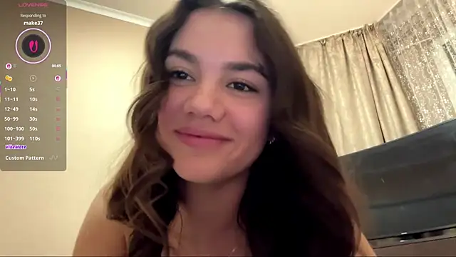 Priscillla_Cute webcam