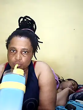 Prettyboobiesx webcam