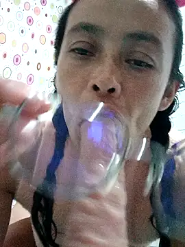 Webcam Model (sarayulith)  is live.Free join now!