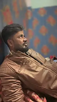 fredship7890 (Ask my age) - I'm new her