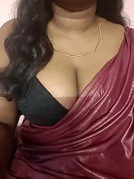 Webcam Model (Keerthee_)  is live.Free join now!