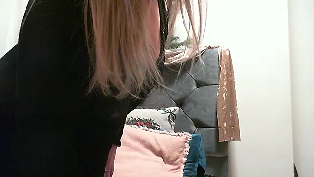 susancurt - SusanCurt's free webcam - UK Sex Cams