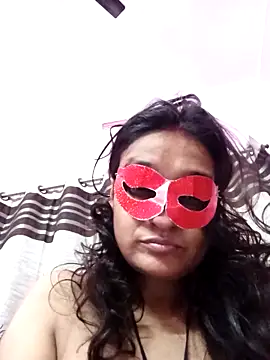 gullapi - Gullapi's free webcam - UK Sex Cams