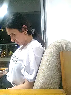 Cameron_puppy webcam