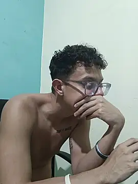 Calebchiquitoricci webcam