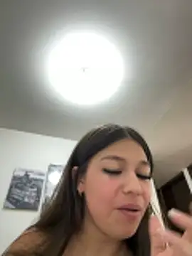 Alyshanon18 webcam