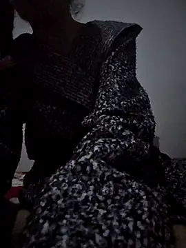 altinya (F young) - Mastribion pussy