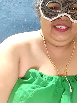 Webcam Model (tamilthanushri)  is live.Free join now!