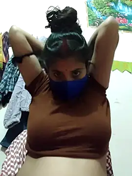 Webcam Model (Maahi-Queen)  is live.Free join now!