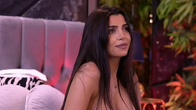 NicoleCellini webcam