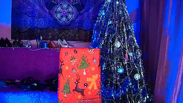 Helena__Femdom webcam