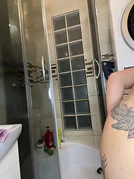 piggiteablacktea - Piggiteablacktea's free webcam - UK Sex Cams