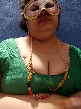 tamilthanushri webcam