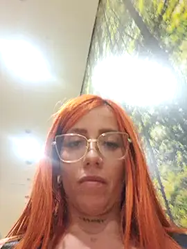 alis_xxx (F young) - Show boobs in public 4 min