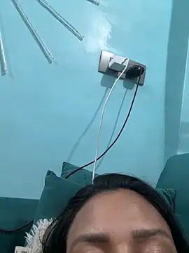 Webcam Model (heenashai)  is live.Free join now!