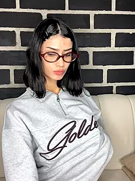 Webcam Model (Godsfavorite19)  is live.Free join now!