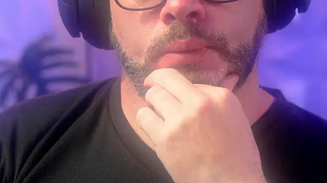 Sanders_White webcam