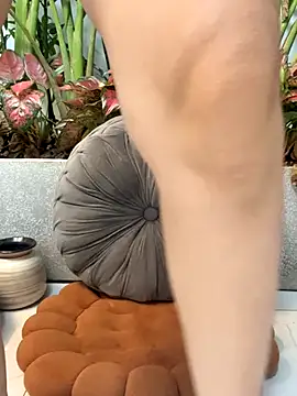 maly_nya (F teen) - Orgasm and squirt 💧👅👅