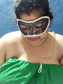 tamilthanushri webcam